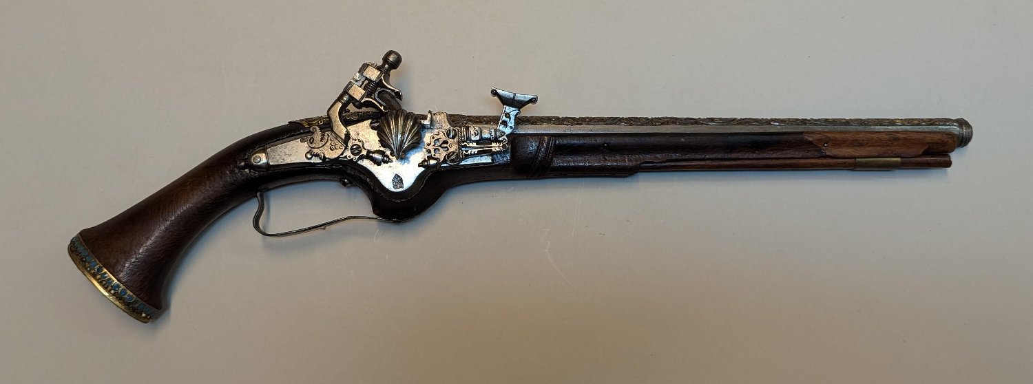 Пистолет запоясной